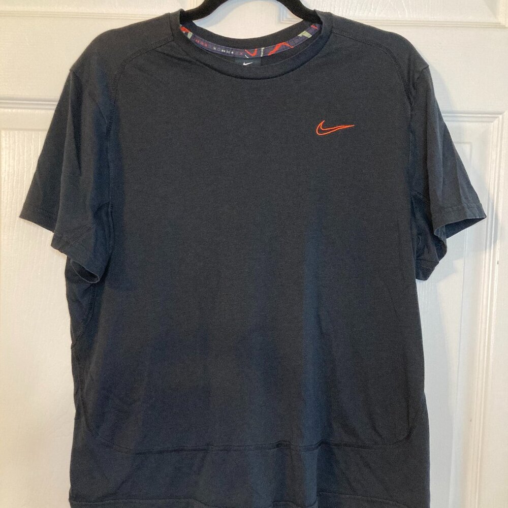 Nike Men's Black Dri-FIT Training T-Shirt - Mesh Back - Size M